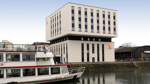 7 Days Premium Hotel am Hafen Duisburg