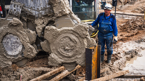 Cutter-Soil-Mixing-Verfahren im Einsatz