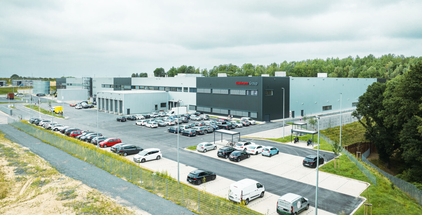 Köster baut für Garbe zwei Logistikhallen mit 20.000 m2 in Burscheid.