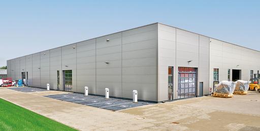 Erweiterung einer Bestandshalle und Einbau einer Sprinkleranlage