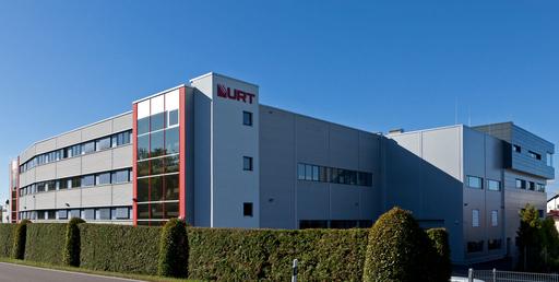 Produktionshalle und Verwaltungsgebäude in Korb 