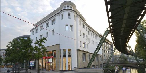 Sanierung der denkmalgeschützten Fassade